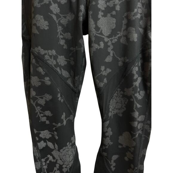 Athleta Moonlight Precision 7/8 Floral Print Mesh Leggings Black Gray Small - Picture 9 of 13
